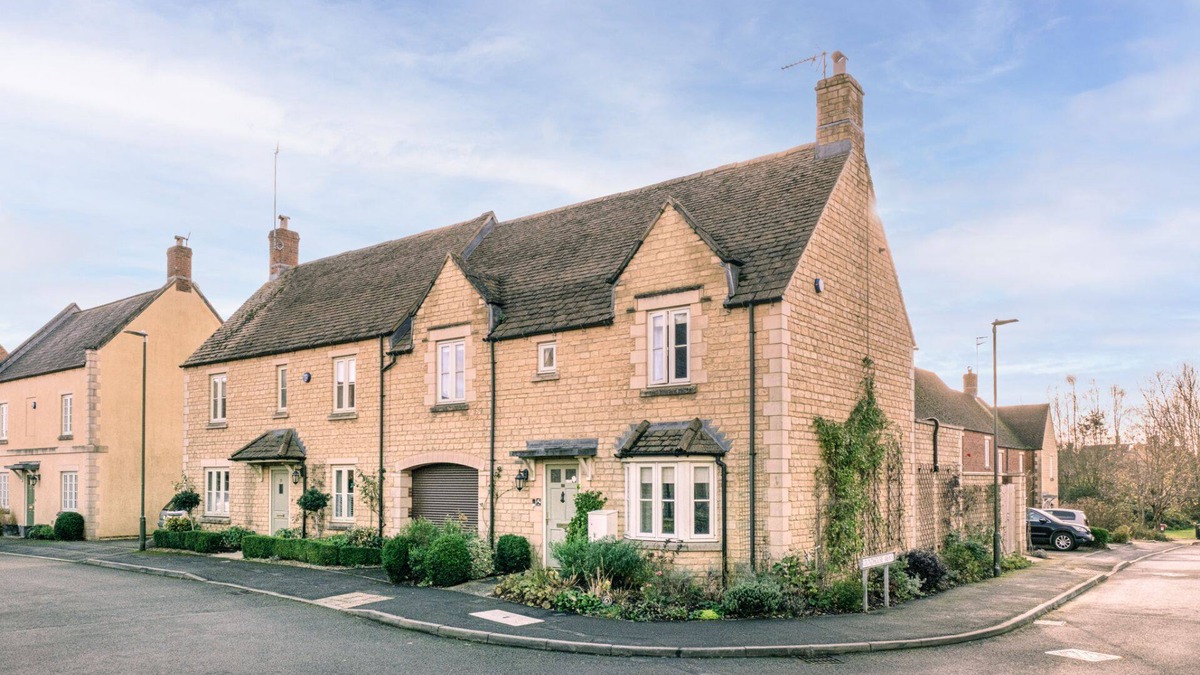 Moreton-in-Marsh Cottage | Beautifully presented dog friendly - Blenheim Corner