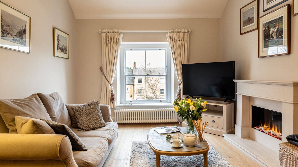 Moreton-in-Marsh Cottage | Beautifully presented dog friendly - Topside