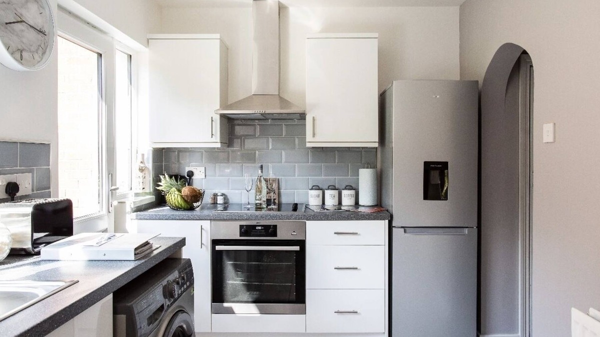 Belfast House | Beautifully Refurbished Belfast Home - WiFi/Parking/Close to Centre