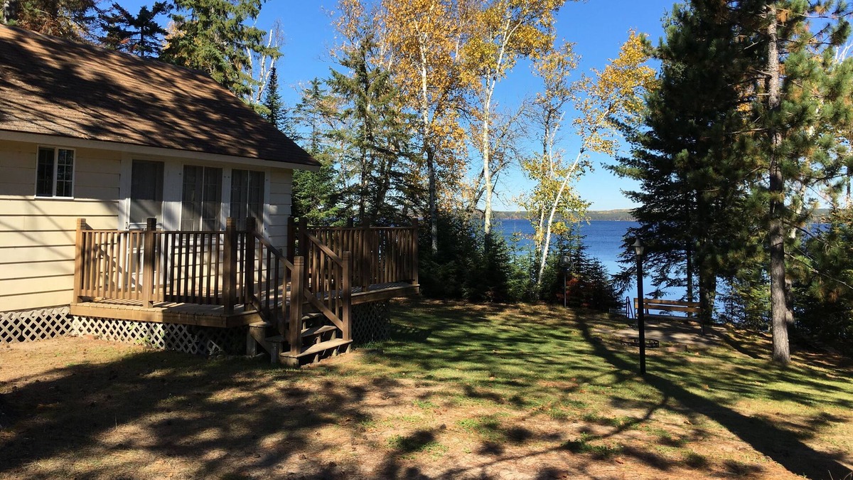 Side Lake Cabin | Beautifully Remodeled Cabin on Big Sturgeon Lake in Side Lake, Mn.