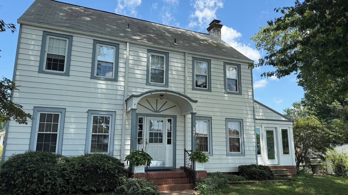 Havre De Grace House | Beautifully renovated home, steps from the Havre de Grace Lighthouse