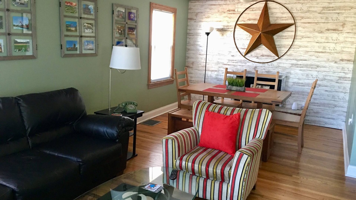 Watterson Park House | Beautifully renovated home with charm! Sleeps 7. Located close to EVERYTHING!