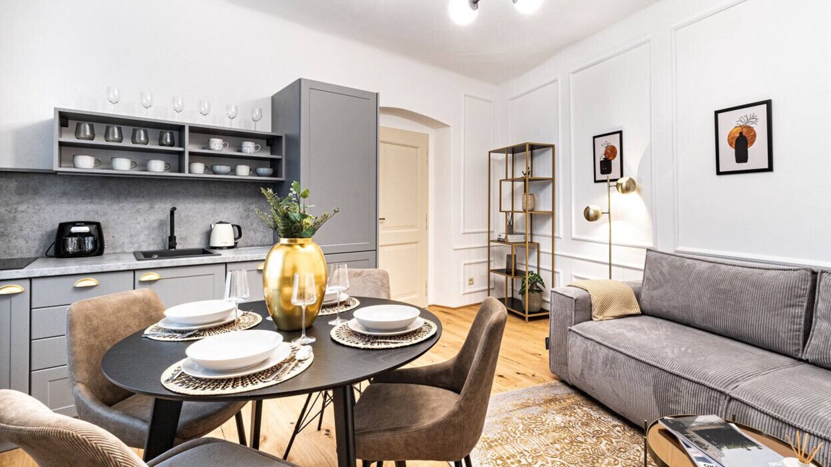 Mala Strana Apartment | Beautifully renovated apartment at Lesser Town Square