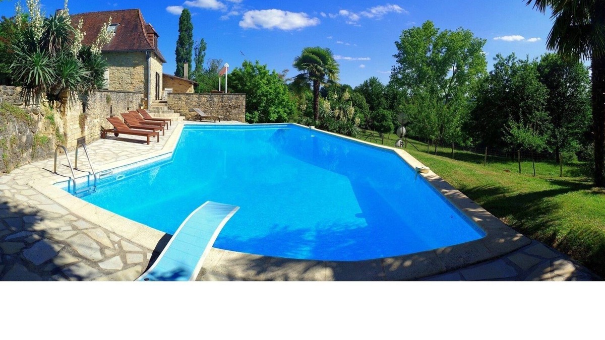 Fleurac House | Beautifully renovated country house in fantastic location and a vast private pool!