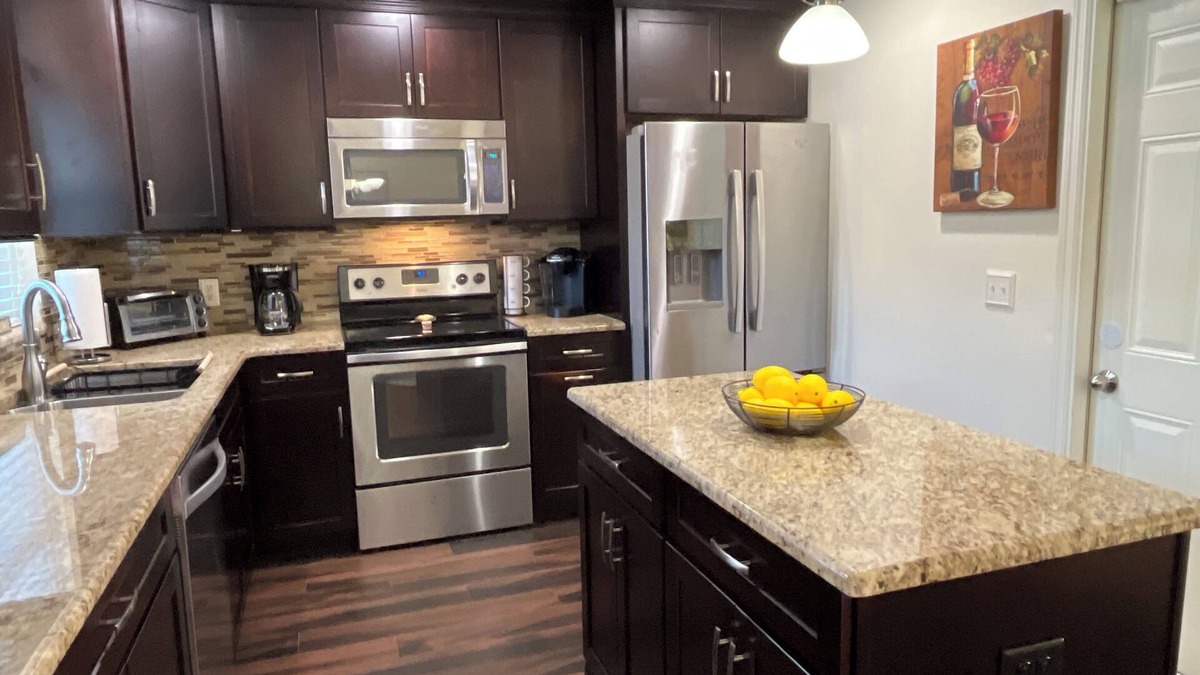 Oldsmar House | Beautifully, Renovated Home in Quiet Cul de Sac! Close to EVERYTHING!