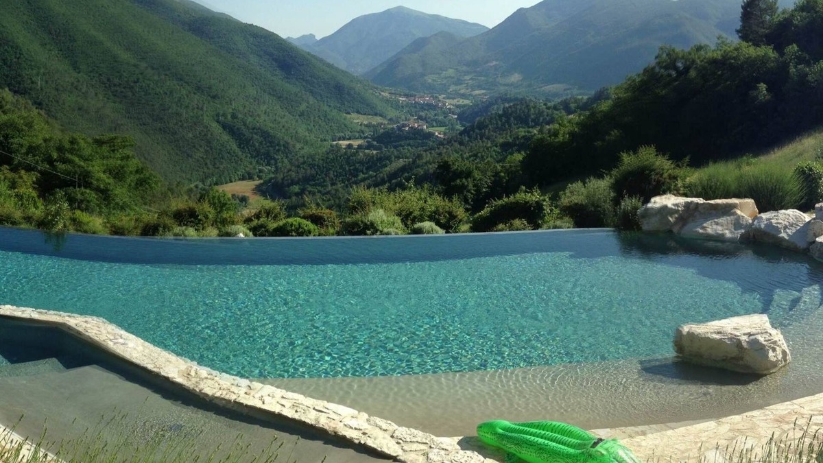Vallo di Nera House | Beautifully Restored 16th Century Refuge With Infinity Pool And Stunning Views