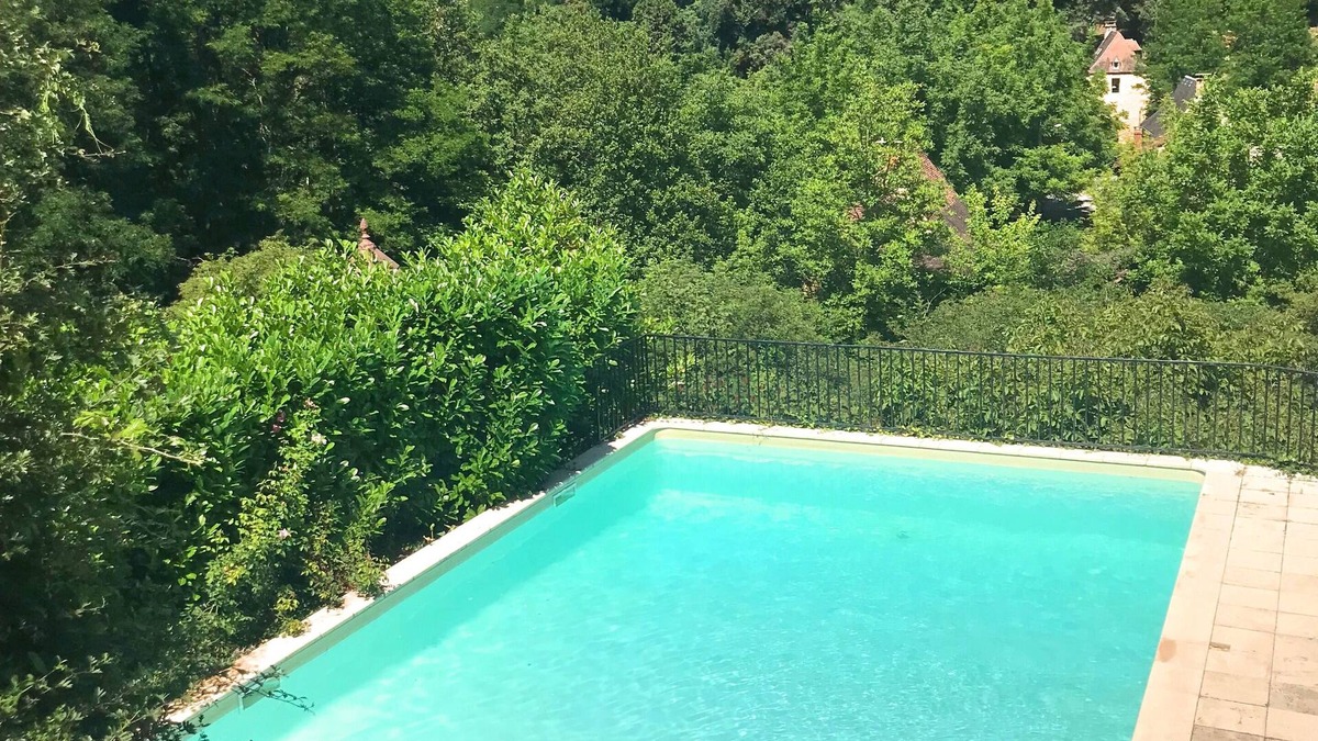 Grolejac House | BEAUTIFULLY RESTORED 8 BEDROOM PROPERTY SET IN THE HEART OF THE PERIGORD NOIR