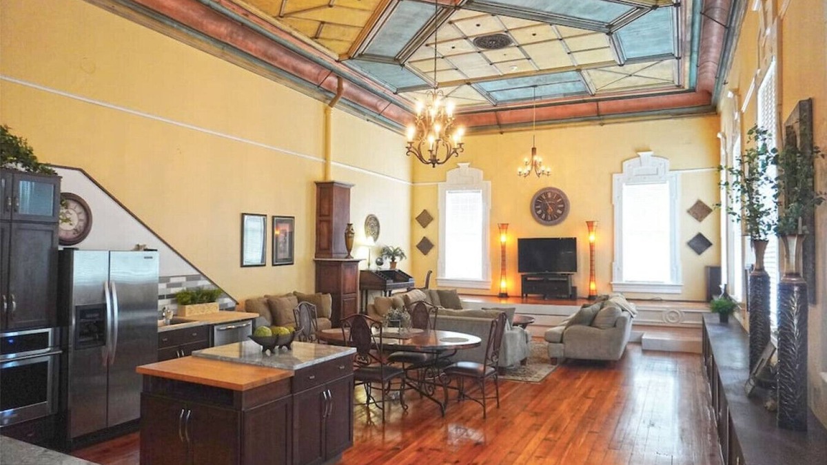 Marietta Cabin | Beautifully Restored Historic Ballroom in Downtown