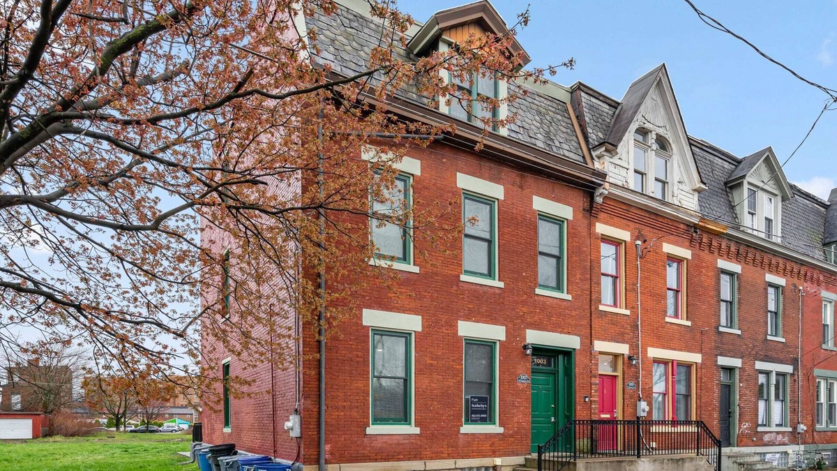 Manchester House | Beautifully Restored and huge townhouse, sleeps 14