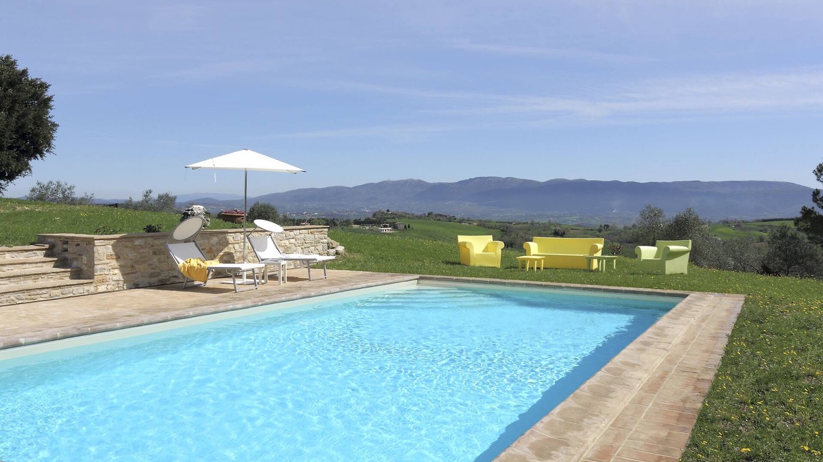Pesciano Villa | Beautifully restored villa in the Italian countryside