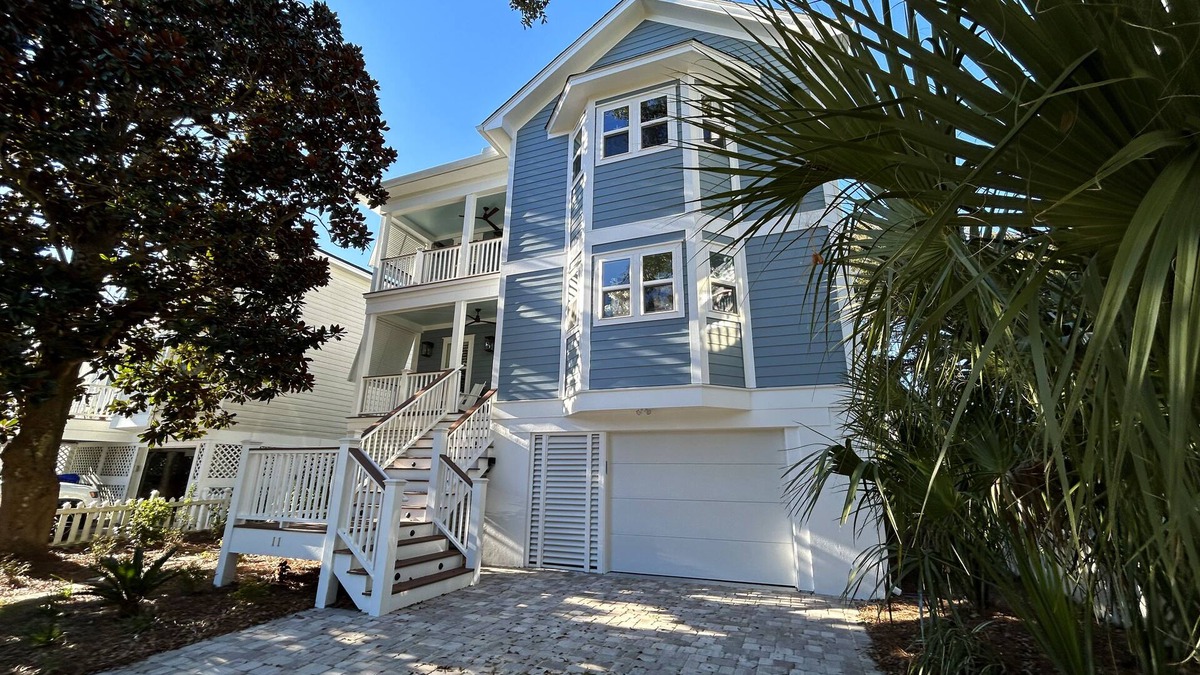 Pelican Bay House | Beautifully updated home located in Wild Dunes just steps to beach and pool