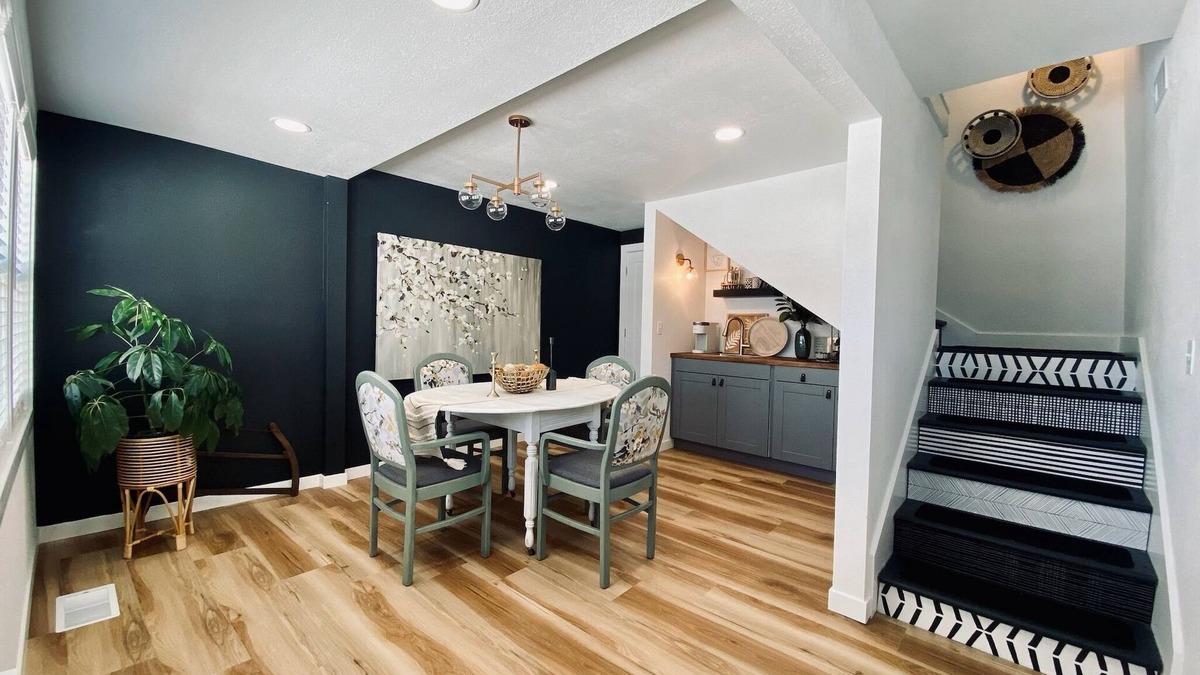 Fertile House | Beautifully updated cottage right in the heart of Fertile, Iowa!