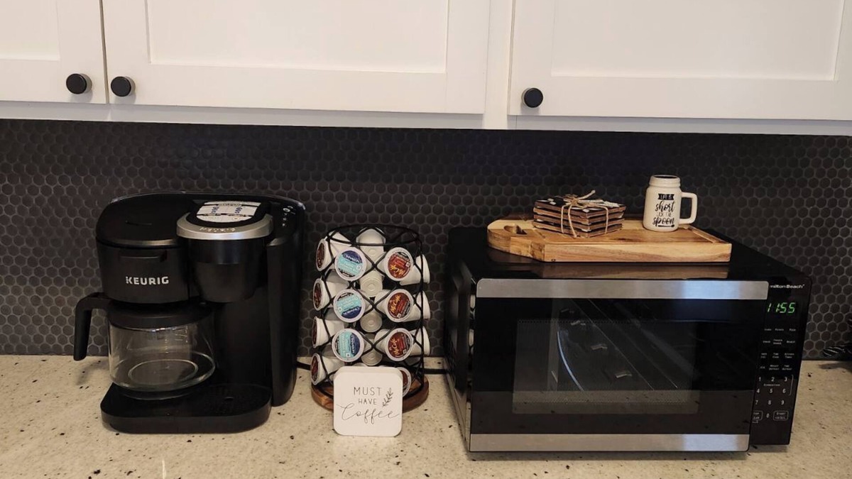 Enid House | Beautifully Updated Home With Workspace! K9 Friendly!