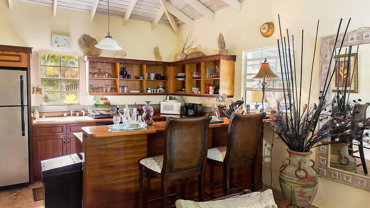 Leeward Settlement Cottage | Beauty and the Beach!