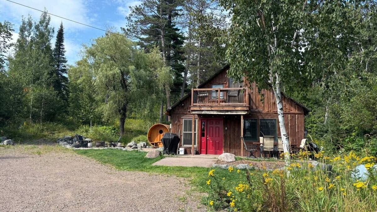 Silver Bay Apartment | Beaver Bay Trail Shack
