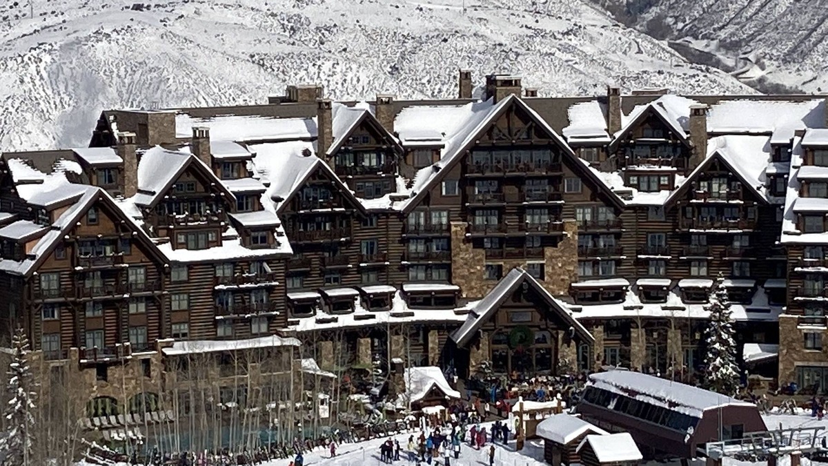 Avon Resort | Beaver Creek Luxury 2BR, 2Bath ski-in & ski-out suite inside the Ritz-Carlton
