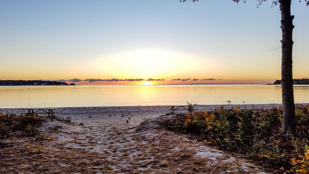 Beaver Island Condo | Beaver Harbor Condo Unit #5 with semi-private beachfront access