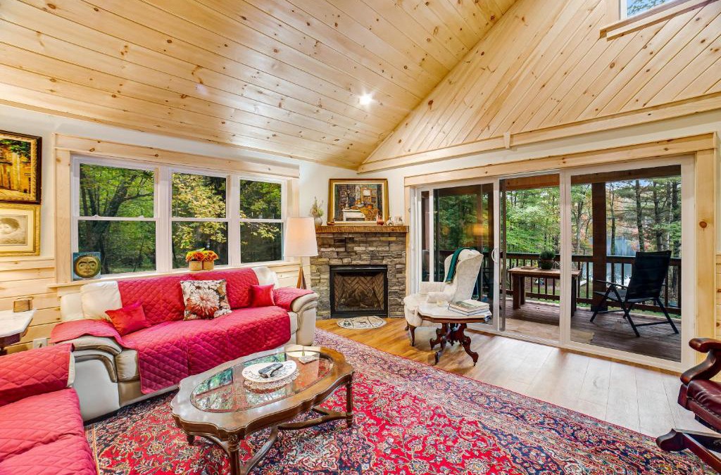 Adirondack House | Beaver Pond Lodge