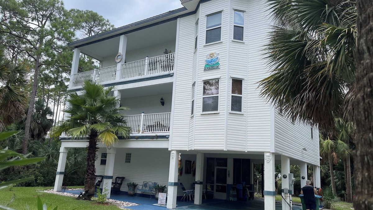 East End House | Because you deserve the best!