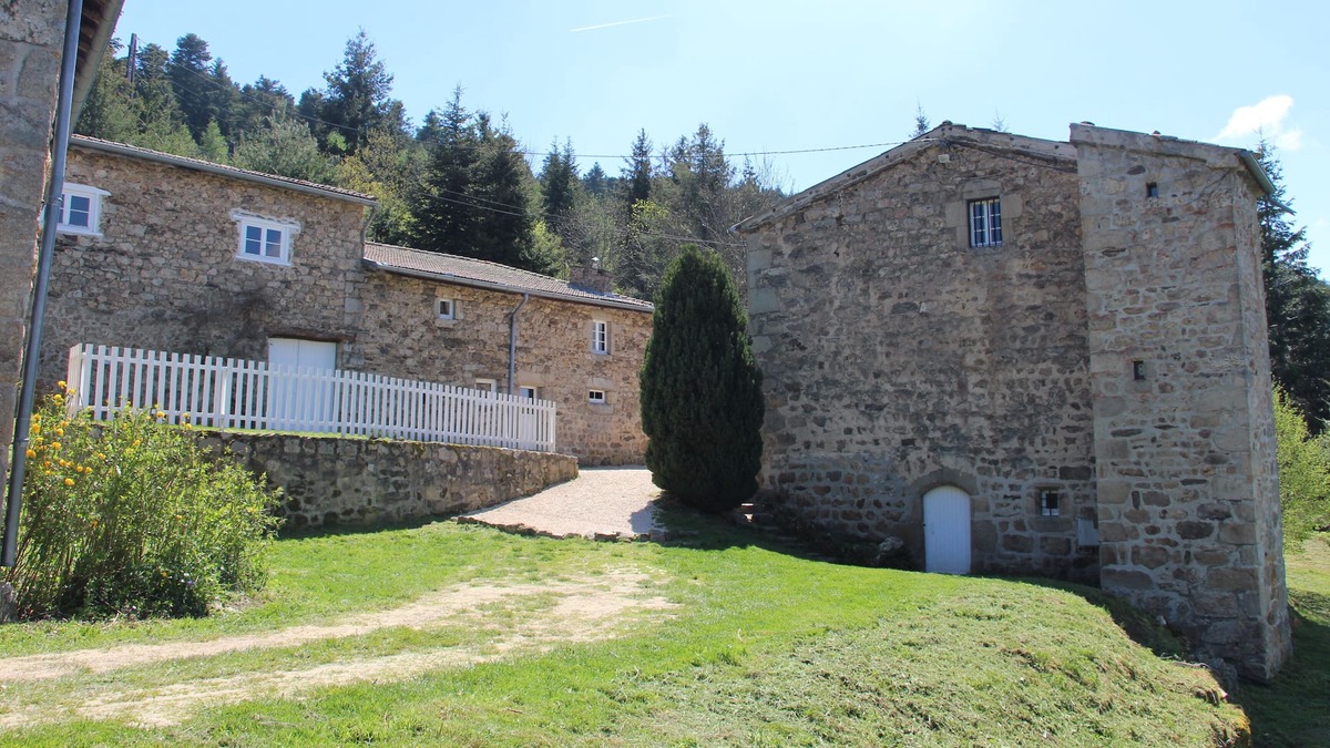 Burdignes House | Bechetoile hamlet