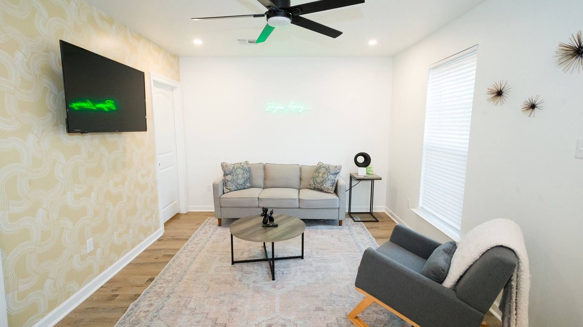 Thibodaux House | Beck's Place located on Bayou Lafourche! Close to Nicholls State University!
