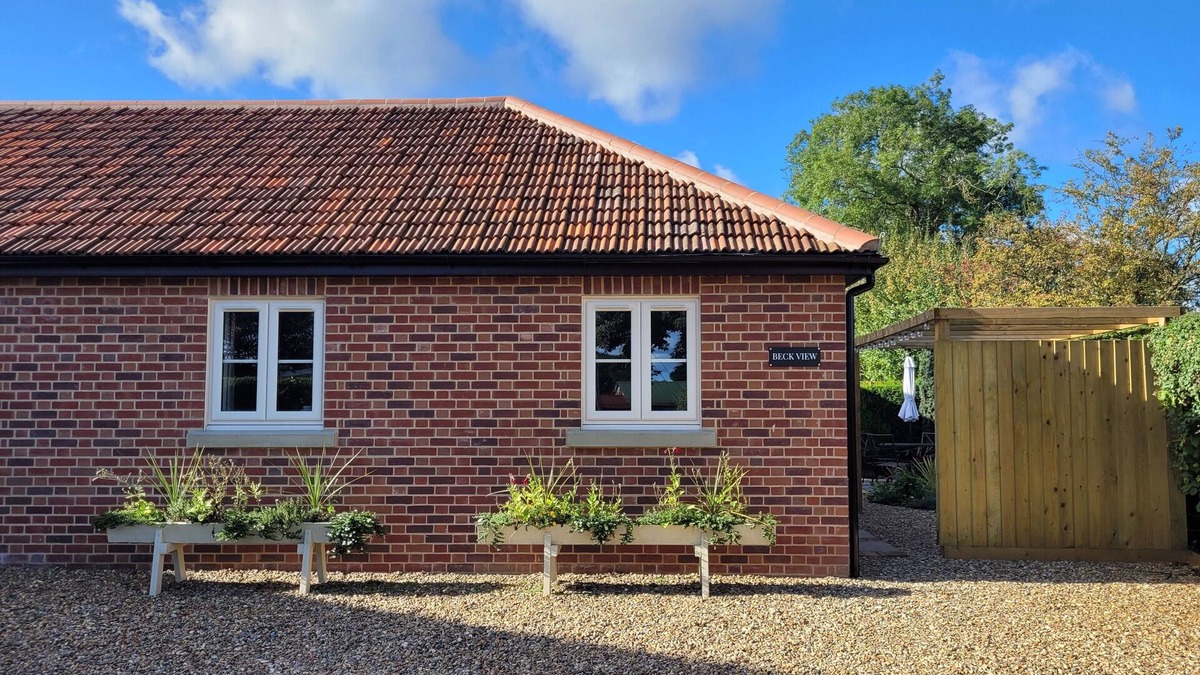 Foxley Cottage | BECK VIEW, family friendly, with open fire in Lenwade