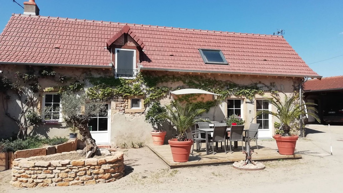 L'Hopital-le-Mercier House | Bed and Breakfast Domaine de la Guinchère in southern Burgundy