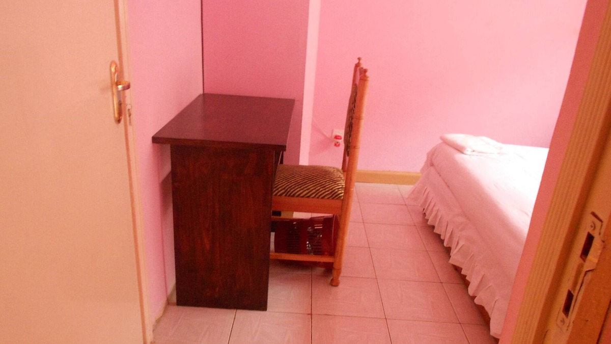 Eldoret House | Bed and Breakfast Accommodation