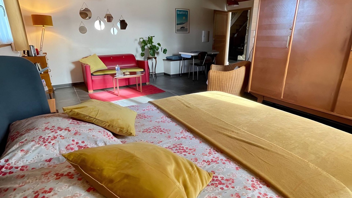 Iholdy Bed & Breakfast | Bed and Breakfast 'Barukia' with Private Garden and Wi-Fi
