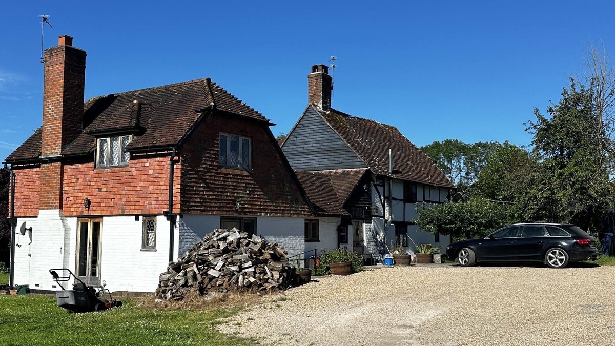 Godalming Bed & Breakfast | Bed and Breakfast Dunsfold