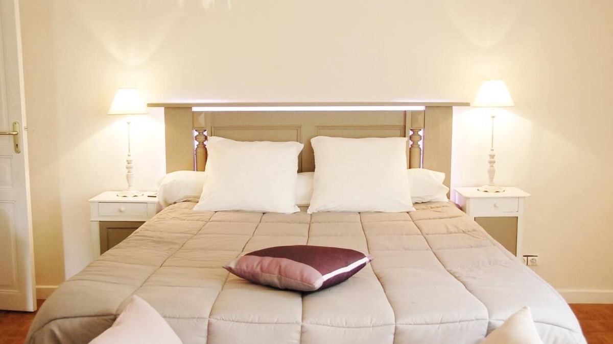Vic-Fezensac House | Bed and Breakfast Bernes - Swimming pool with view