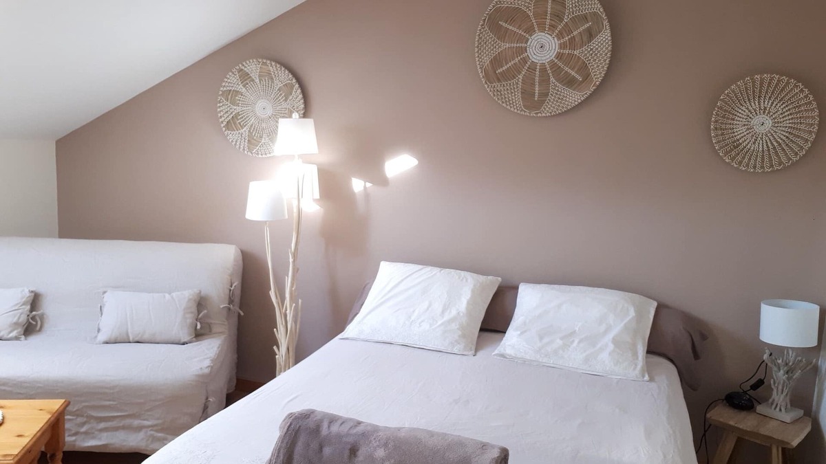 Venterol House | bed and breakfast in a very quiet hamlet