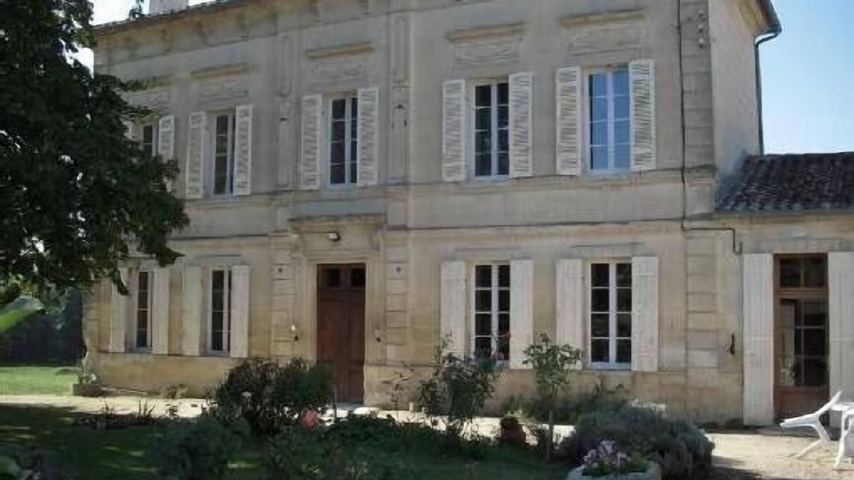 Puisseguin House | Bed and Breakfast in the heart of a wine property puisseguin- Gironde