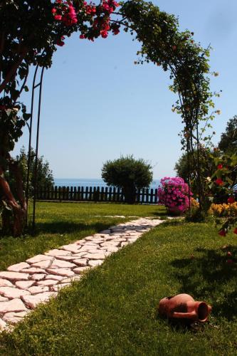 Cersuta Bed & Breakfast | Bed and Breakfast Nefer