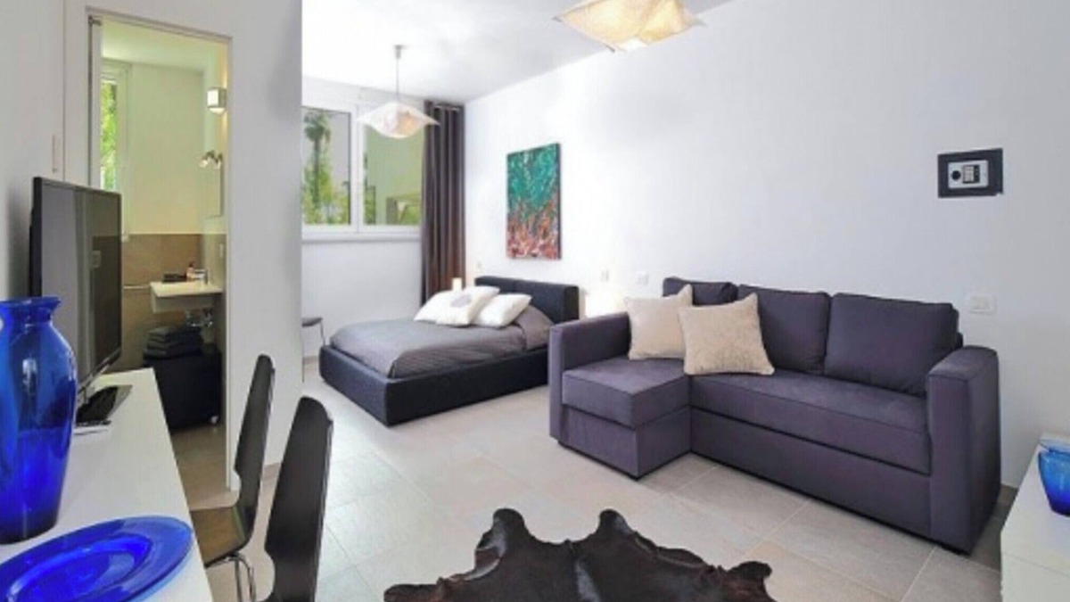 Palazzolo dello Stella Bed & Breakfast | Bed and Breakfast Loggia degli Artisti 'Superior Room' with Shared Pool and Air Conditioning