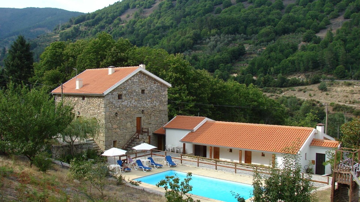 Manteigas Bed & Breakfast | bed & Breakfast