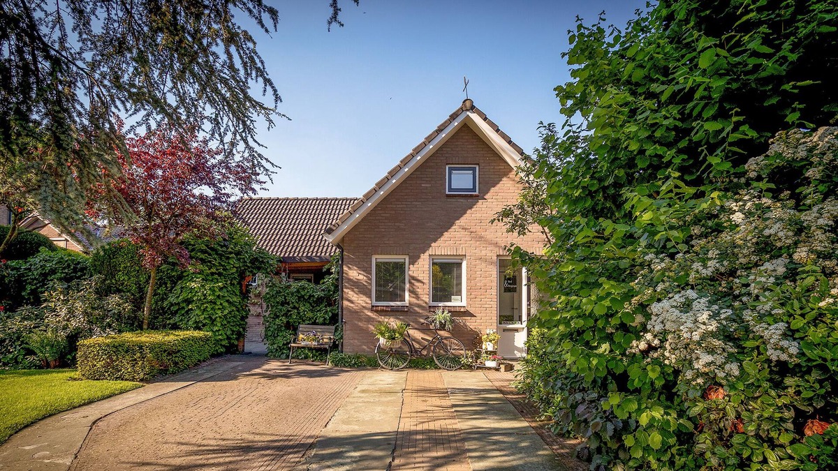 Heerde House | BED & BREGMAN A home for Family, Young & Old!
