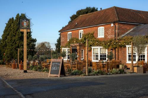 Chenies Hotel | Bedford Arms Hotel