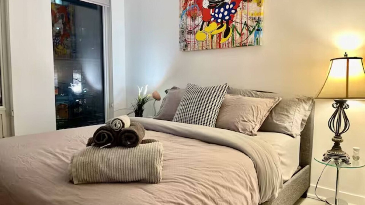 CityPlace Bed & Breakfast | Bedroom 2 & Breakfast