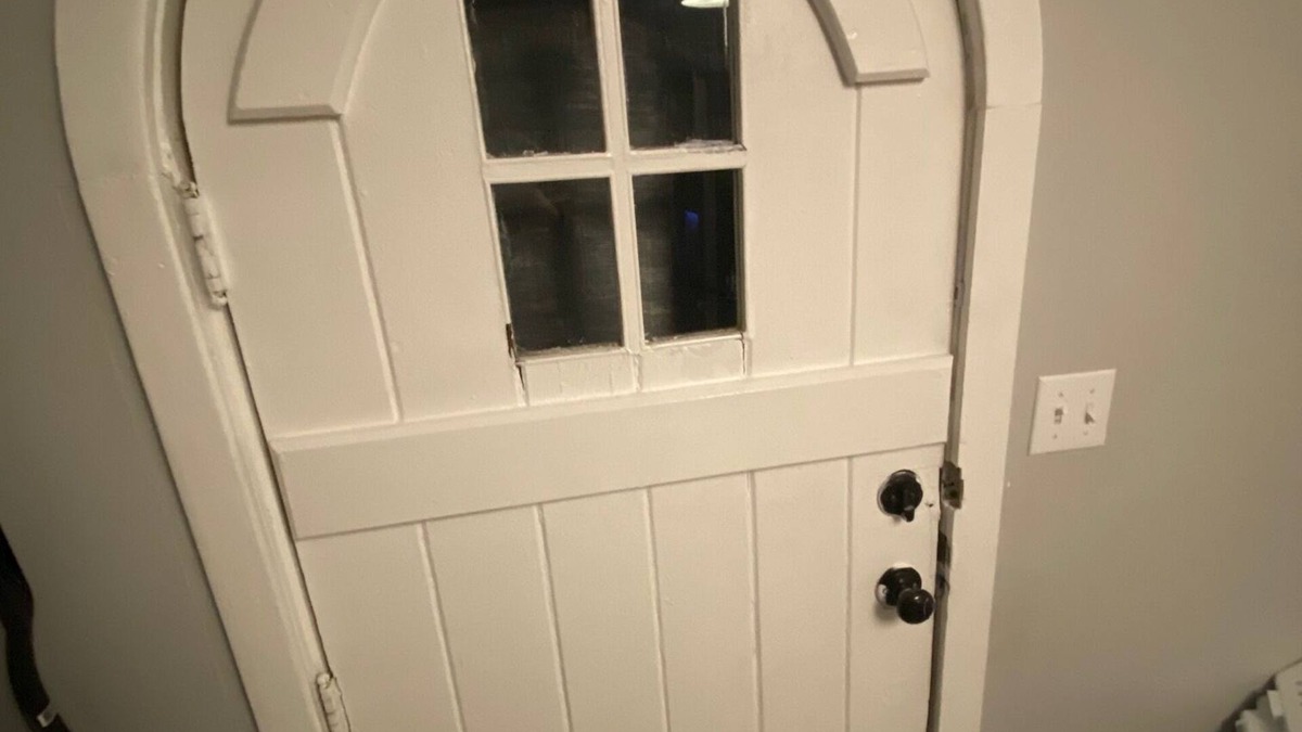 Fort Erie House | Bedroom w/living room/bathroom/kitchen/free WiFi/walk to Lake Erie beach