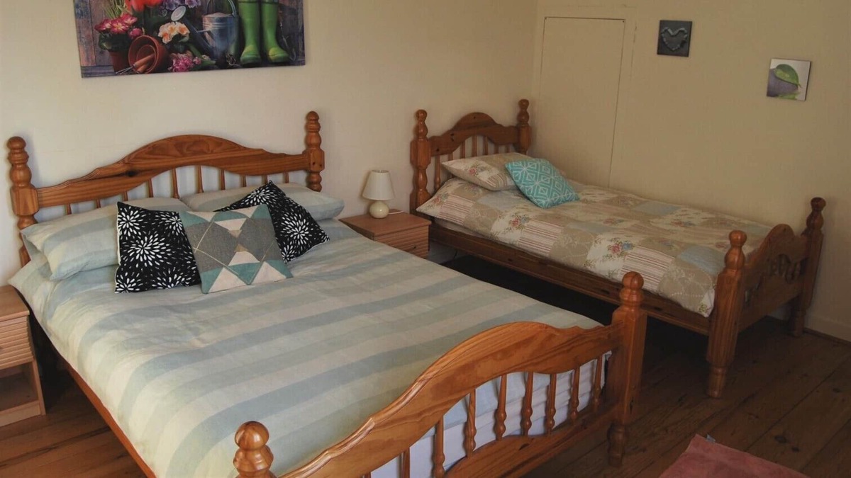 Piegut-Pluviers Bed & Breakfast | Bedroom With Ensuite Bathroom in Bnb, Breakfast Incl