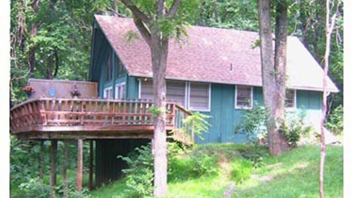 Front Royal Cabin | Bedrooms 3, Bathrooms 1, Sleeps 6