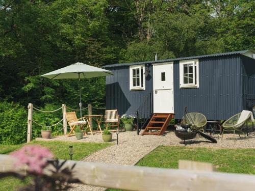 Oakford House | Bedwen