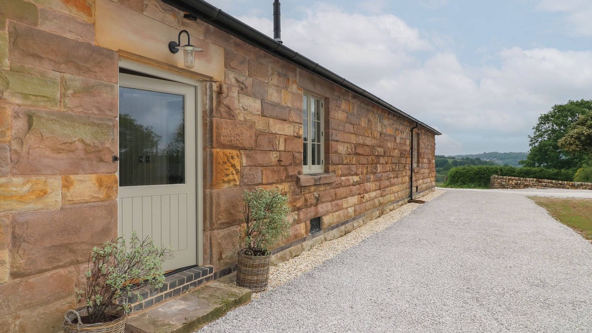 Crich House | BEECH COTTAGE - FOLD YARDS, family friendly in Alderwasley