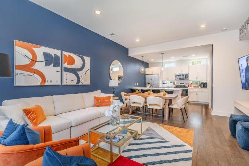 Historic Waverly House | Beech Cove-Private Patio-In 12 South District