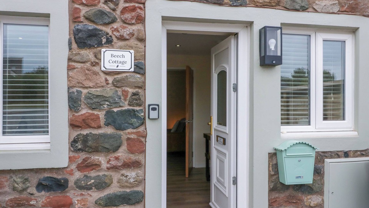 Calder Bridge Cottage | BEECH TREE COTTAGE, pet friendly, country holiday cottage in Seascale