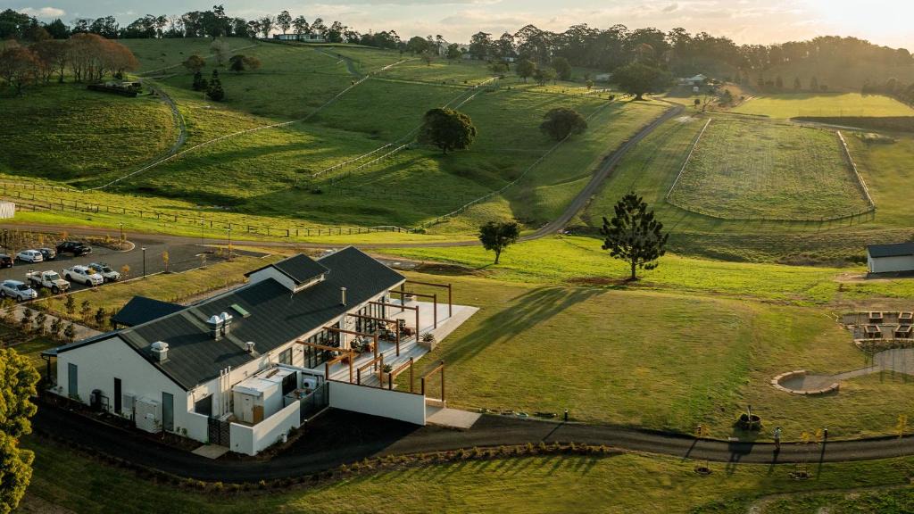 Numinbah Valley Hotel | Beechmont Estate