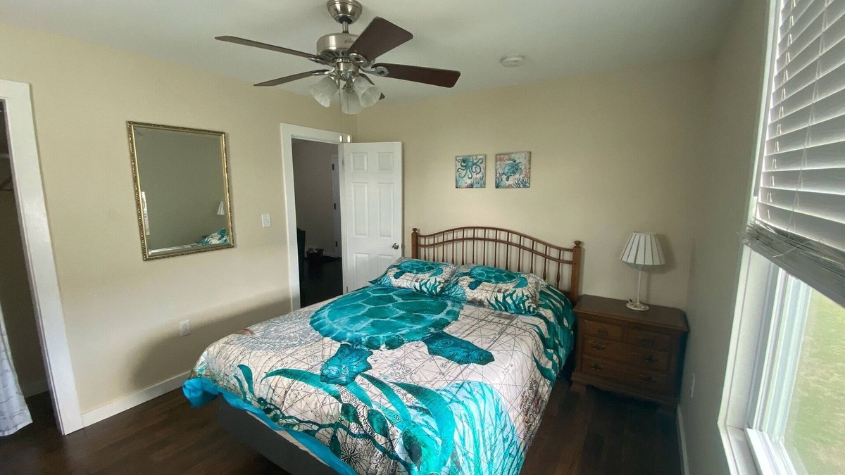 Hampton House | Beehive Bungalow A at Hampton