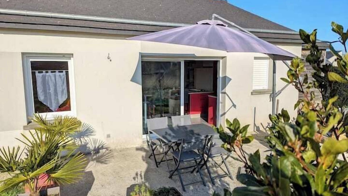 Pordic House | Behind the Pond - Comfortable single-story house