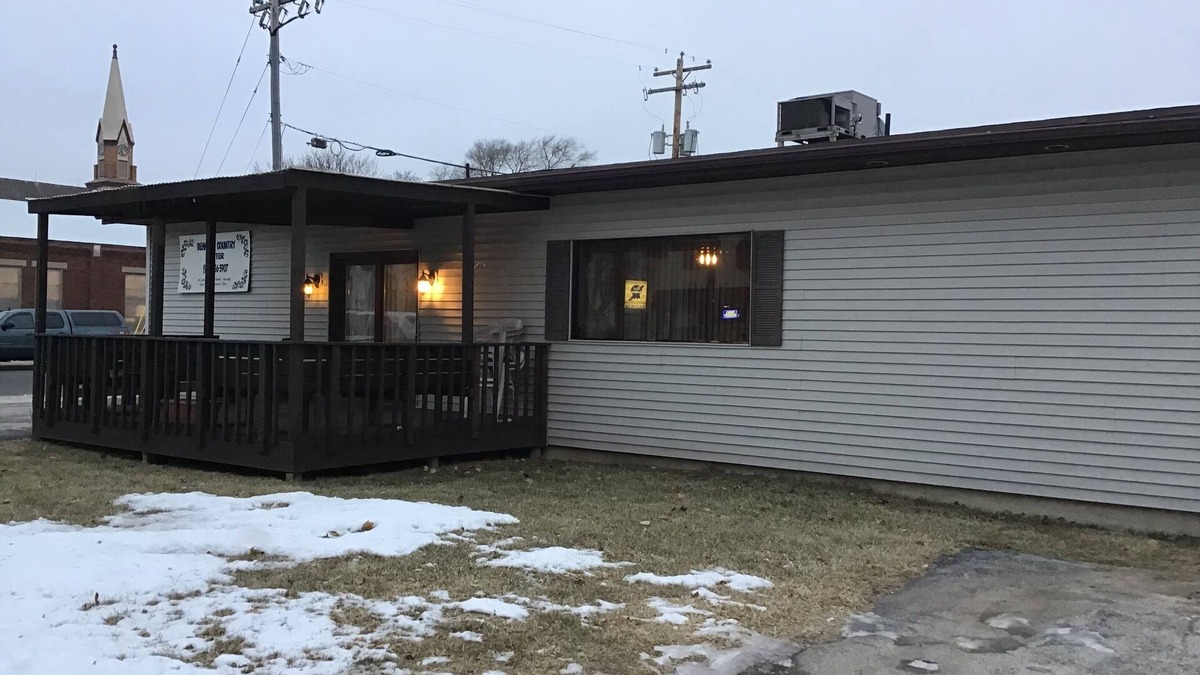 Reedsville House | Behnke's Country Center, Reedsville WI. EAA, Green Bay Packers, Road America